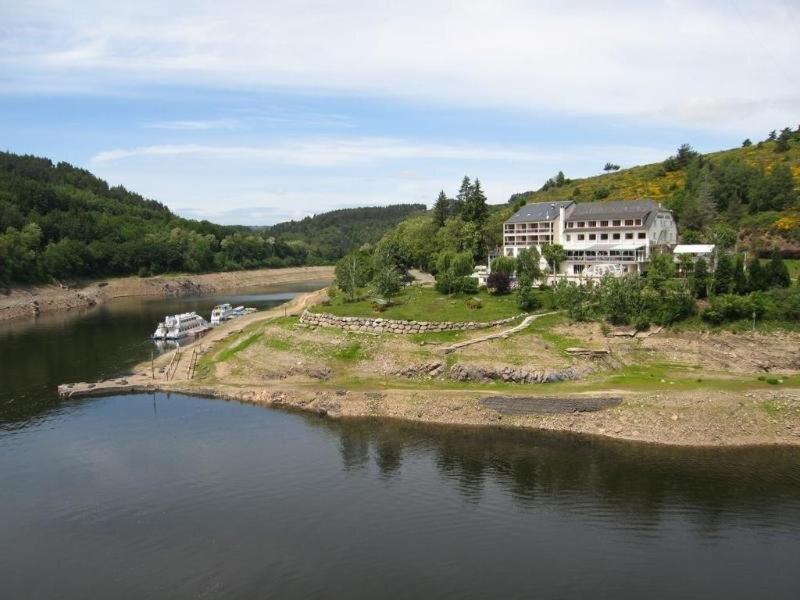Garabit Hotel Anglards de Saint Flour Εξωτερικό φωτογραφία